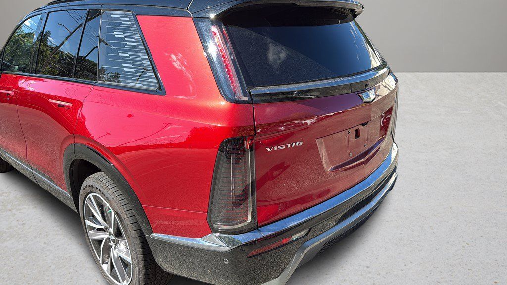 Certified 2026 Cadillac Vistiq Sport w/ LPO, Floor Liner Package AWD/4WD image 11