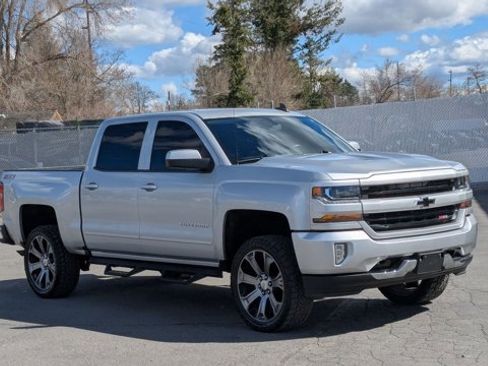 Used 2017 Chevrolet Silverado 1500 LT w/ All Star Edition image 3