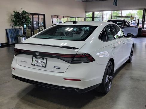 Used 2024 Honda Accord Sport image 5
