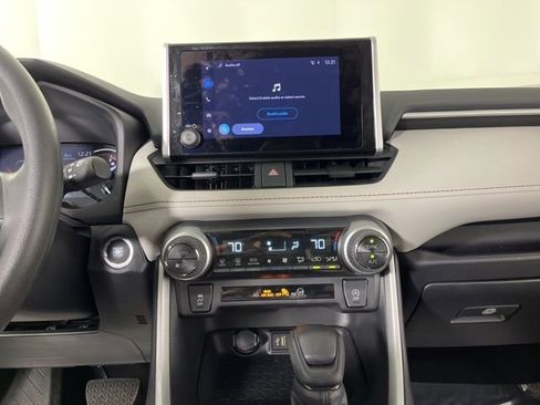 Used 2024 Toyota RAV4 XLE image 25