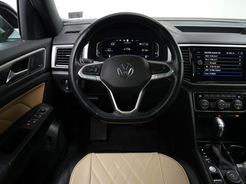Used 2020 Volkswagen Atlas Cross Sport SEL Premium AWD/4WD image 32