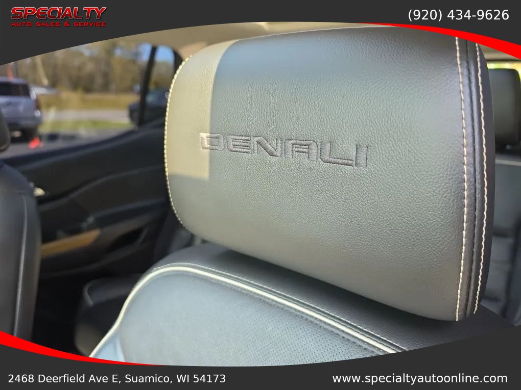 Used 2017 GMC Acadia Denali w/ Technology Package AWD/4WD image 29