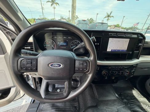 Used 2023 Ford F350 4x4 Crew Cab XL w/ XL Off-Road Package image 12
