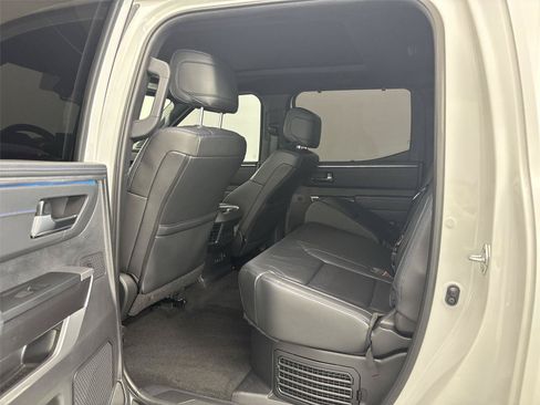 Used 2023 Toyota Tundra Platinum AWD/4WD image 17
