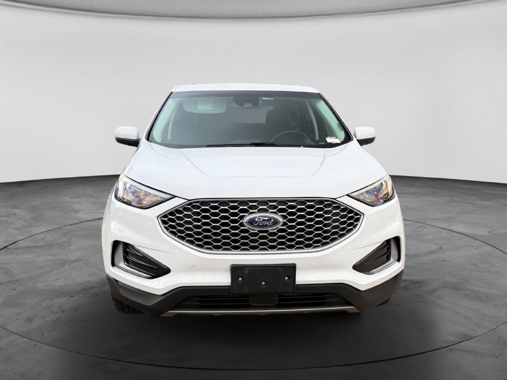 Used 2024 Ford Edge SEL AWD/4WD image 3