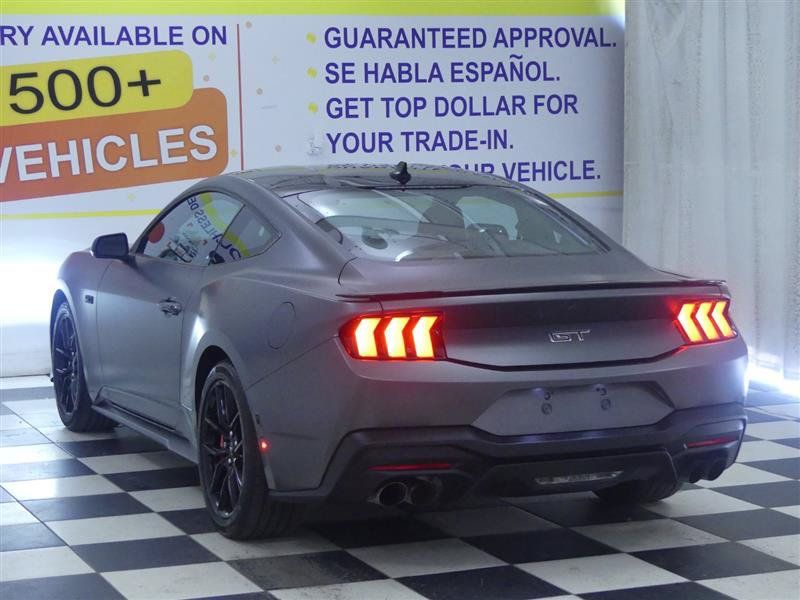 Used 2025 Ford Mustang GT Premium RWD image 5