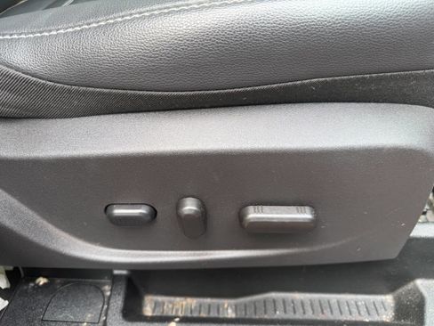 Used 2018 Ford Escape Titanium AWD/4WD image 27
