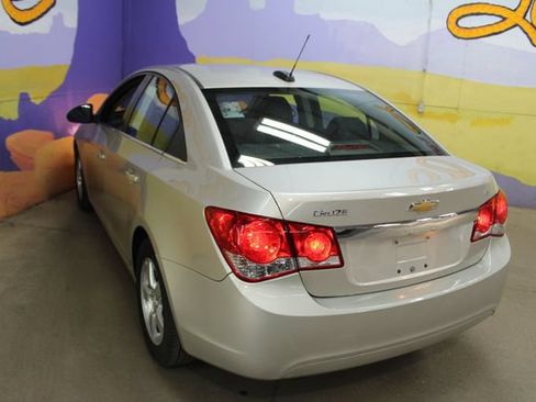 Used 2015 Chevrolet Cruze LT FWD image 6