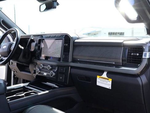 Used 2023 Ford F350 Platinum w/ FX4 Off-Road Package AWD/4WD image 33