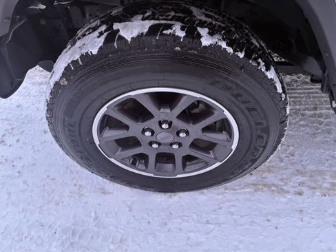 Used 2022 Jeep Gladiator Overland w/ Popular Equipment Package image 24