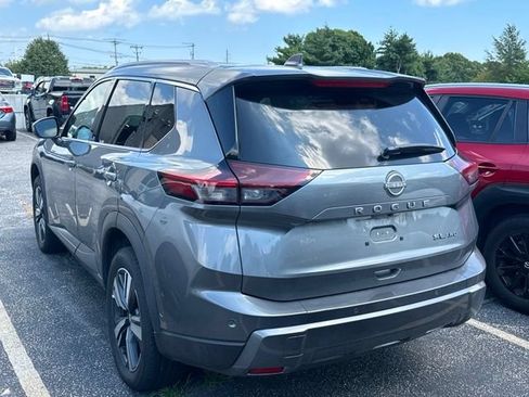 Used 2026 Nissan Rogue SL AWD/4WD image 4
