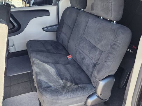 Used 2015 Dodge Grand Caravan American Value Package image 9