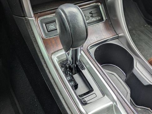 Used 2019 Subaru Ascent Touring w/ Popular Package #3 image 12