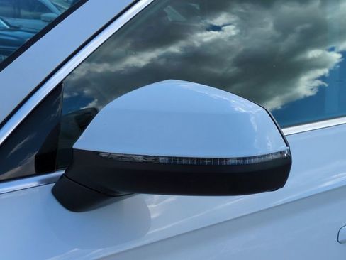 Used 2023 Audi Q5 2.0T Premium Plus w/ Premium Plus Package image 11