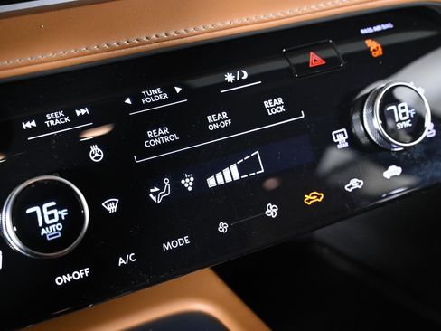 Certified 2024 INFINITI QX60 Autograph w/ Cargo Package image 15