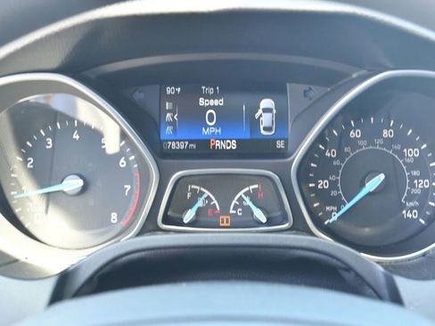 Used 2017 Ford Focus SEL FWD image 19
