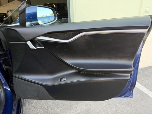 Used 2019 Tesla Model S Long Range AWD/4WD image 20