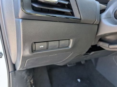 New 2026 Nissan Sentra SV w/ Floor Mat Package FWD image 18