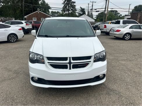 Used 2017 Dodge Grand Caravan GT FWD image 9