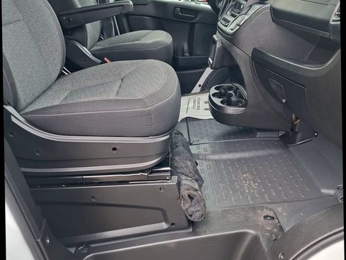 Used 2025 RAM ProMaster 2500 w/ U-Haul Equipment Group FWD image 8