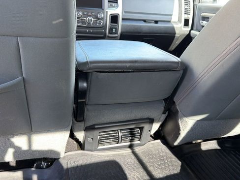 Used 2019 RAM 1500 Classic SLT w/ Luxury Group AWD/4WD image 19