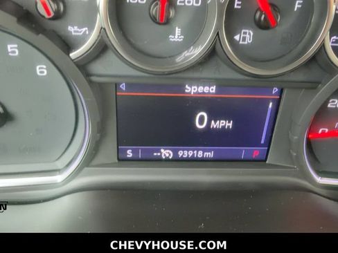 Used 2020 Chevrolet Silverado 1500 LT w/ Texas Edition RWD image 18