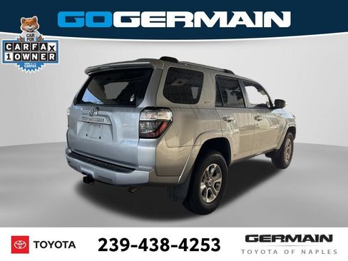 Used 2020 Toyota 4Runner SR5 Premium w/ Moonroof Package AWD/4WD image 7