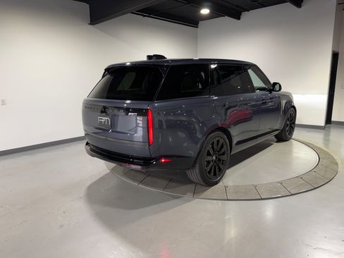 Used 2025 Land Rover Range Rover Long Wheelbase SE AWD/4WD image 7