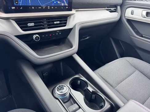 New 2026 Ford Explorer Active AWD/4WD image 32