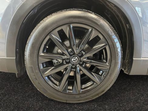 Used 2023 MAZDA CX-9 Carbon Edition image 12