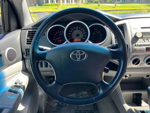 Used 2005 Toyota Tacoma 4x4 Access Cab image 19