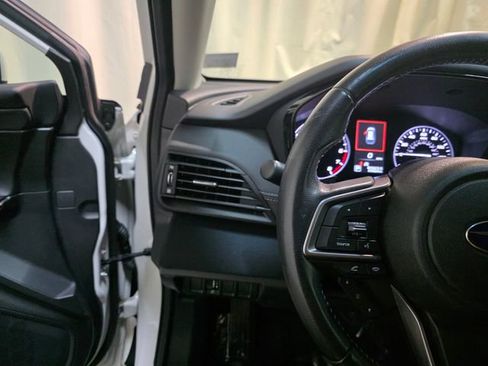 Used 2022 Subaru Outback Premium image 17