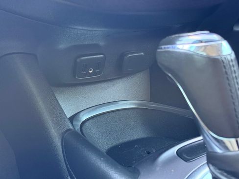 Used 2018 Chevrolet Malibu LT FWD image 40