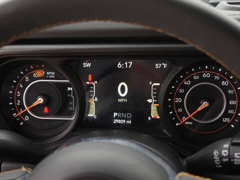 Used 2025 Jeep Wrangler Unlimited Sahara AWD/4WD image 30