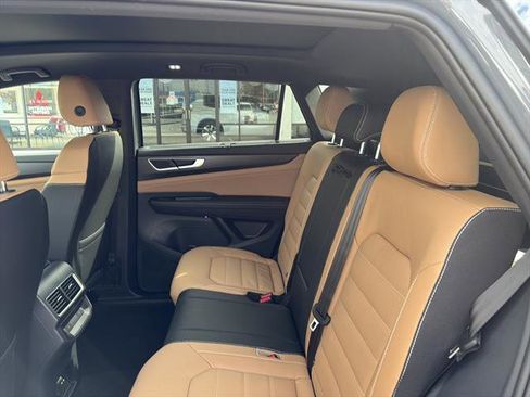 New 2026 Volkswagen Atlas Cross Sport SEL R-Line image 12