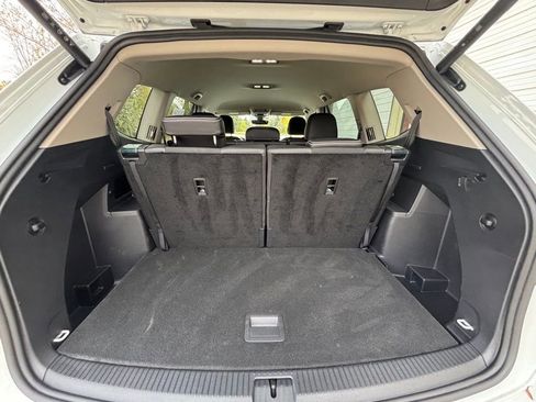 Certified 2024 Volkswagen Atlas SE image 18