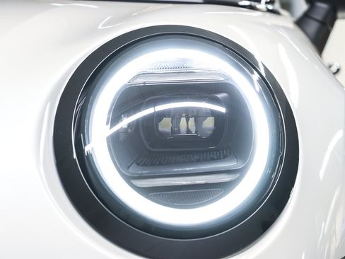 Used 2026 MINI Cooper 2-Door Hardtop FWD image 9
