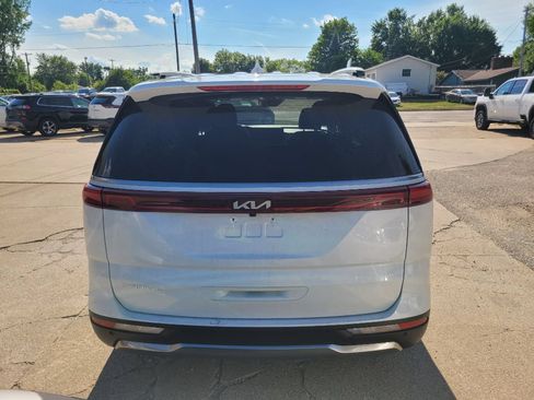 Used 2023 Kia Carnival SX Prestige FWD image 6