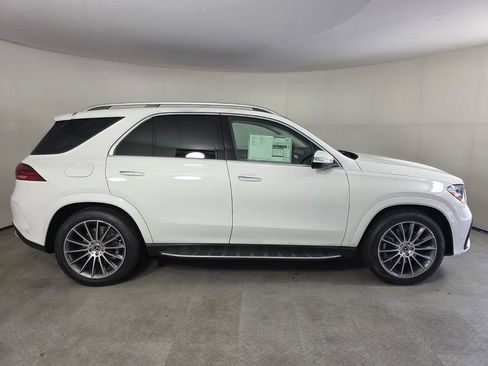 New 2026 Mercedes-Benz GLE 450 4MATIC image 3