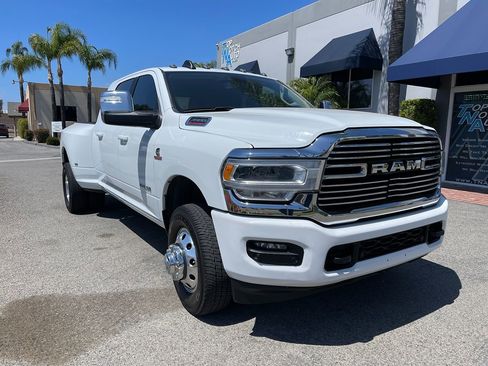 Used 2024 RAM 3500 Laramie AWD/4WD image 3