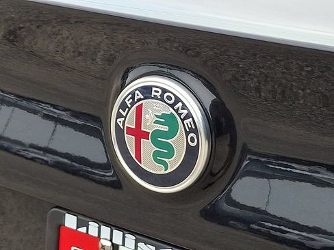 Used 2021 Alfa Romeo Giulia Ti w/ Nero Edizione AWD/4WD image 31
