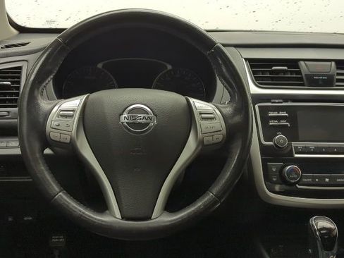 Used 2018 Nissan Altima 2.5 SV image 18