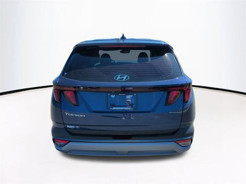 New 2026 Hyundai Tucson SE image 6