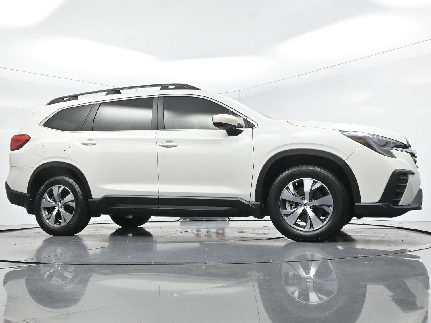 Used 2025 Subaru Ascent Premium w/ Premium Package AWD/4WD image 44