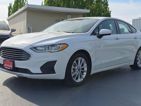 Used 2019 Ford Fusion SE FWD image 7