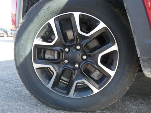 Used 2020 Jeep Compass Trailhawk AWD/4WD image 35