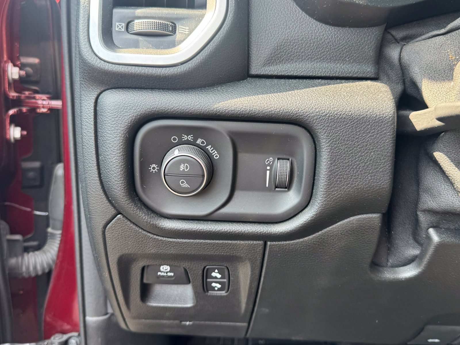 Used 2021 RAM 1500 Big Horn RWD image 15