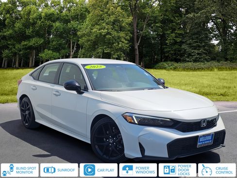Used 2025 Honda Civic Sport image 1
