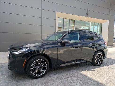 Used 2025 BMW X3 xDrive30i AWD/4WD image 1