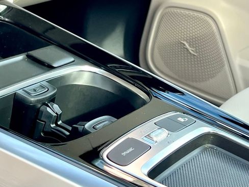 Certified 2026 Mercedes-Benz GLB 250 4MATIC image 24